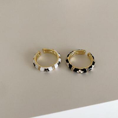 2023 New Arrival Korean-style Retro Simple Oil Dropping