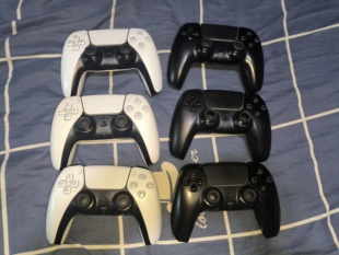 索尼ps5原装 一个 无线手柄299元