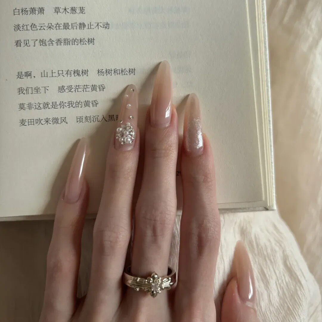 穿戴甲自然裸珍珠闪钻美甲中长款高级感孕妇新娘结婚美甲贴片成品