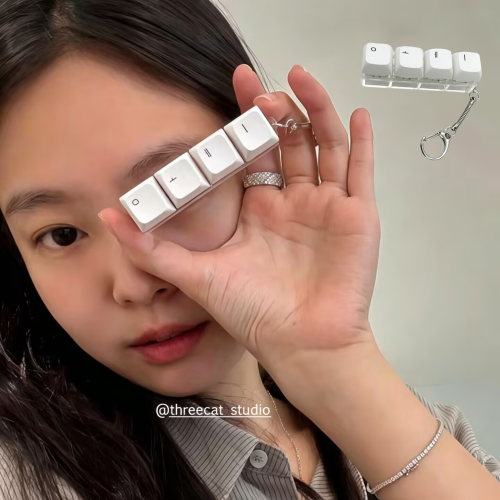 Jennie同款字体键盘解压包包挂件