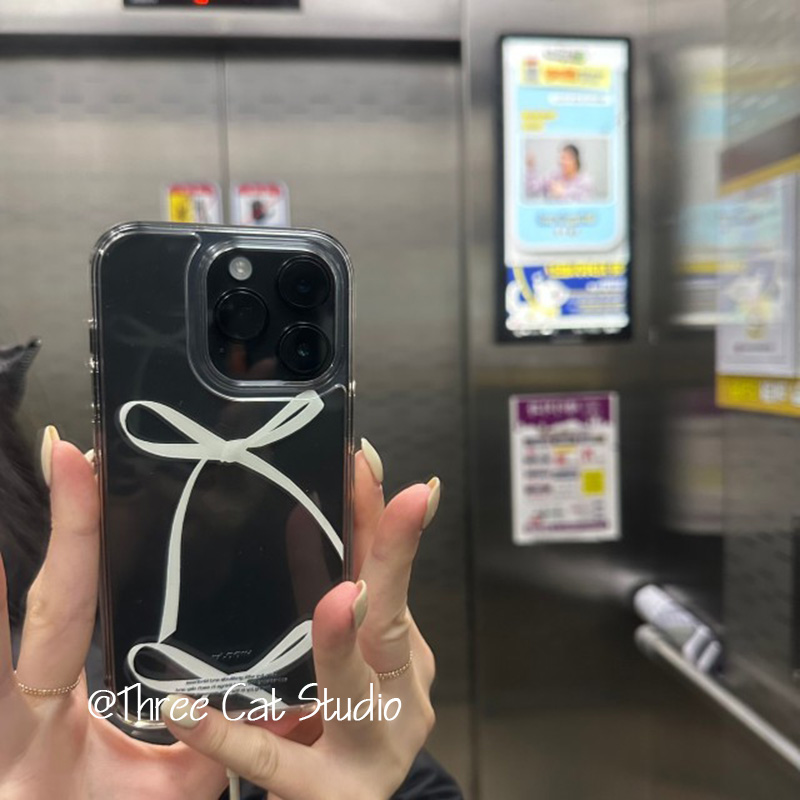 苹果16pro高透手机壳白色蝴蝶结