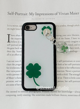 韩ins幸运四叶草挂件波点欧尼博主同款手机壳适用于iphone17promax/16pro苹果15/14/13/12黑边11保护套Xsmax