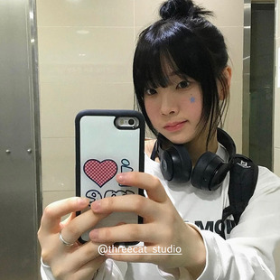 韩ins我爱我英文复古格子爱心欧尼同款 16pro苹果15 12黑边11保护套Xsmax 手机壳适用于iphone17promax