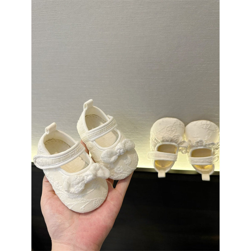 英国netx Kiss秋季新款婴儿蕾丝公主鞋0-1岁学步鞋宝宝布鞋不掉鞋