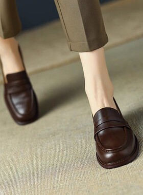 【意大利】Rene Vanvilla精致专辑⭐粗跟4cm 真皮圆头浅口乐福鞋