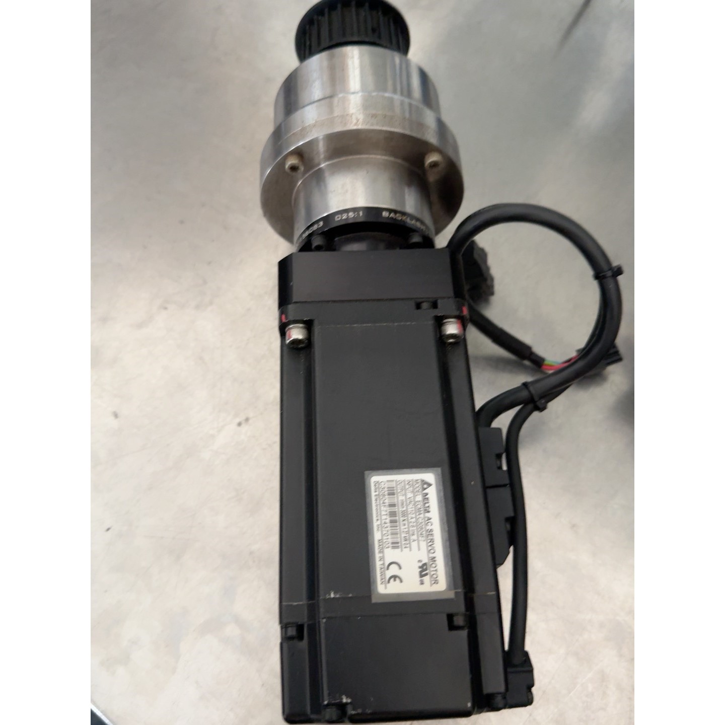 台达伺服电机ECMA-C30804F7,配APEX AE09