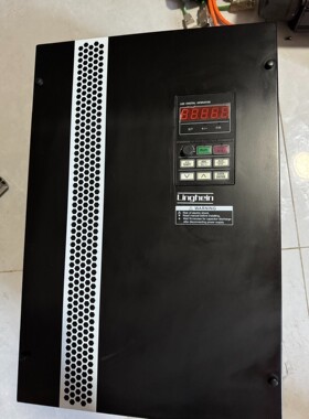 拆机Linghein凌格风空压机变频器LGF303A-037