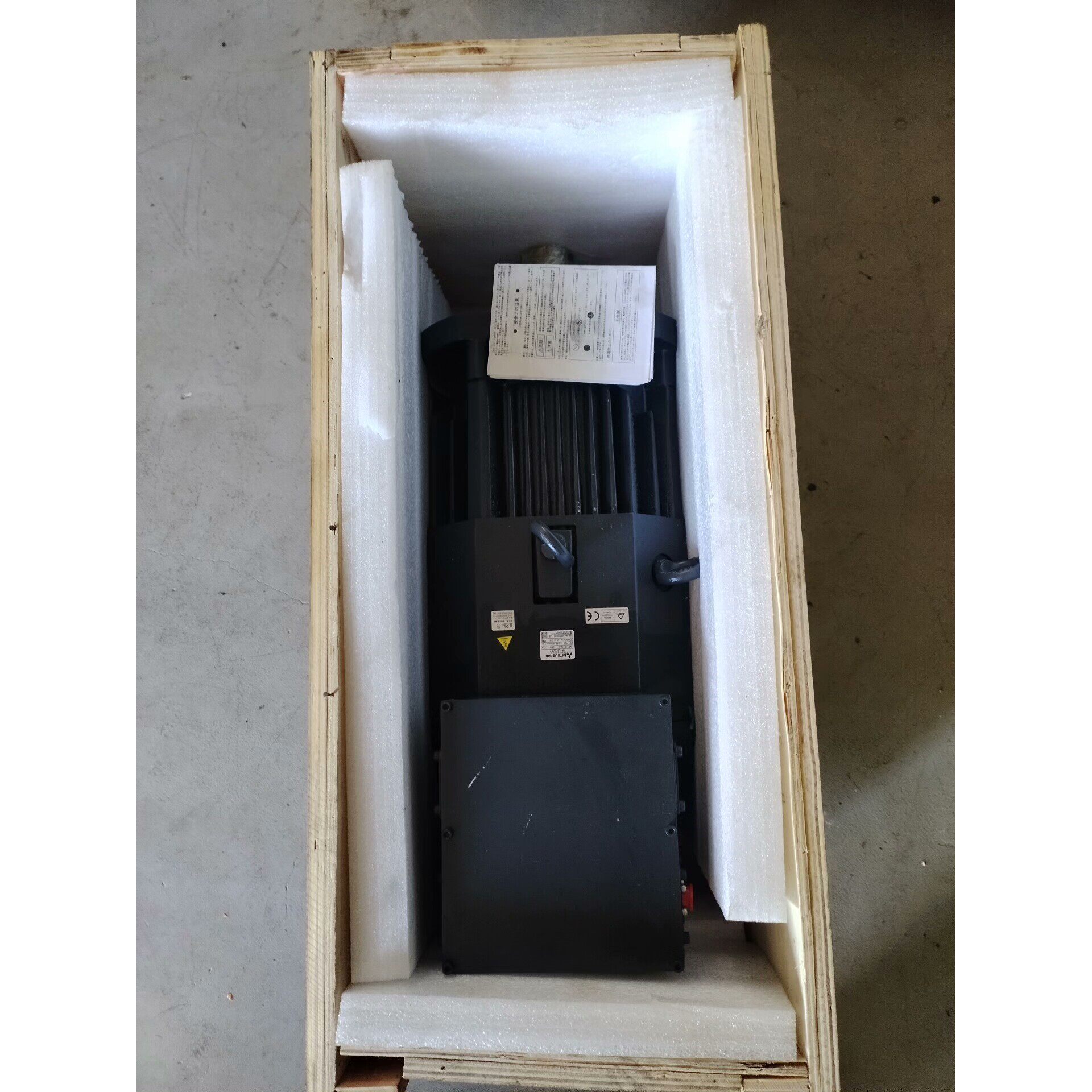 伺服电机HA-LP22K2 原装进口 实物图拍摄 全新未