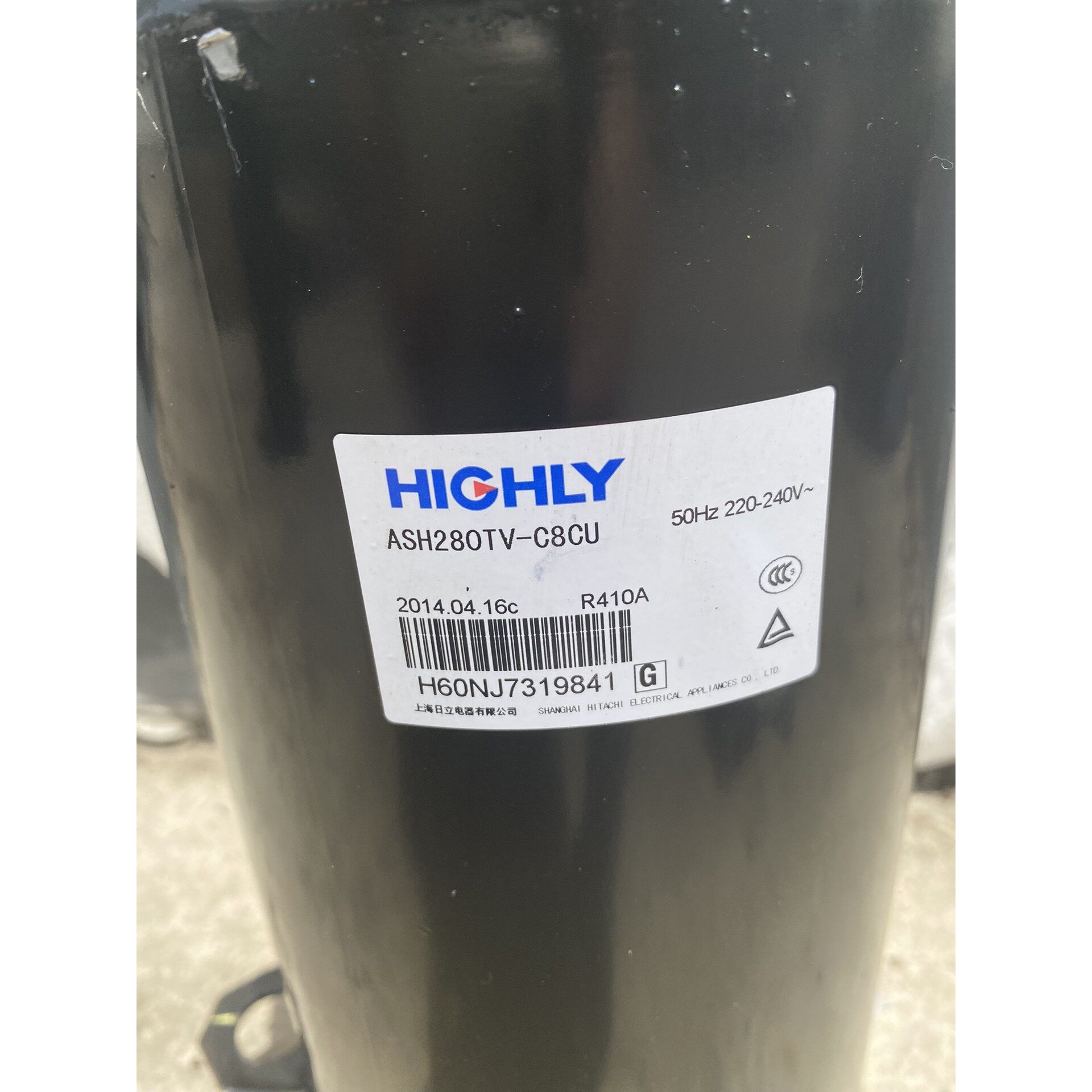 定频日立压缩机ASH280TV–C8CU,制冷剂R410A,