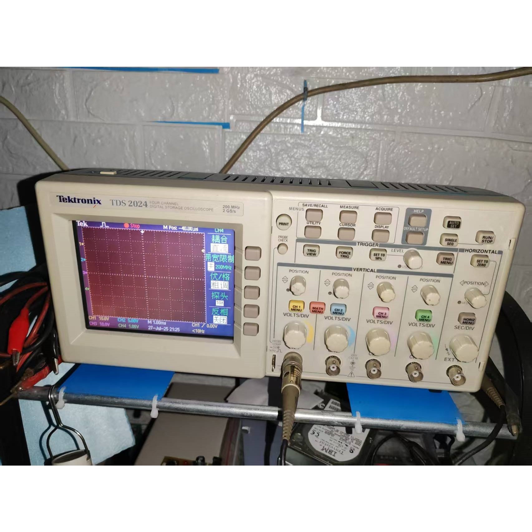 泰克TDS2024示波器,200MHz带宽,2GS/s采样率