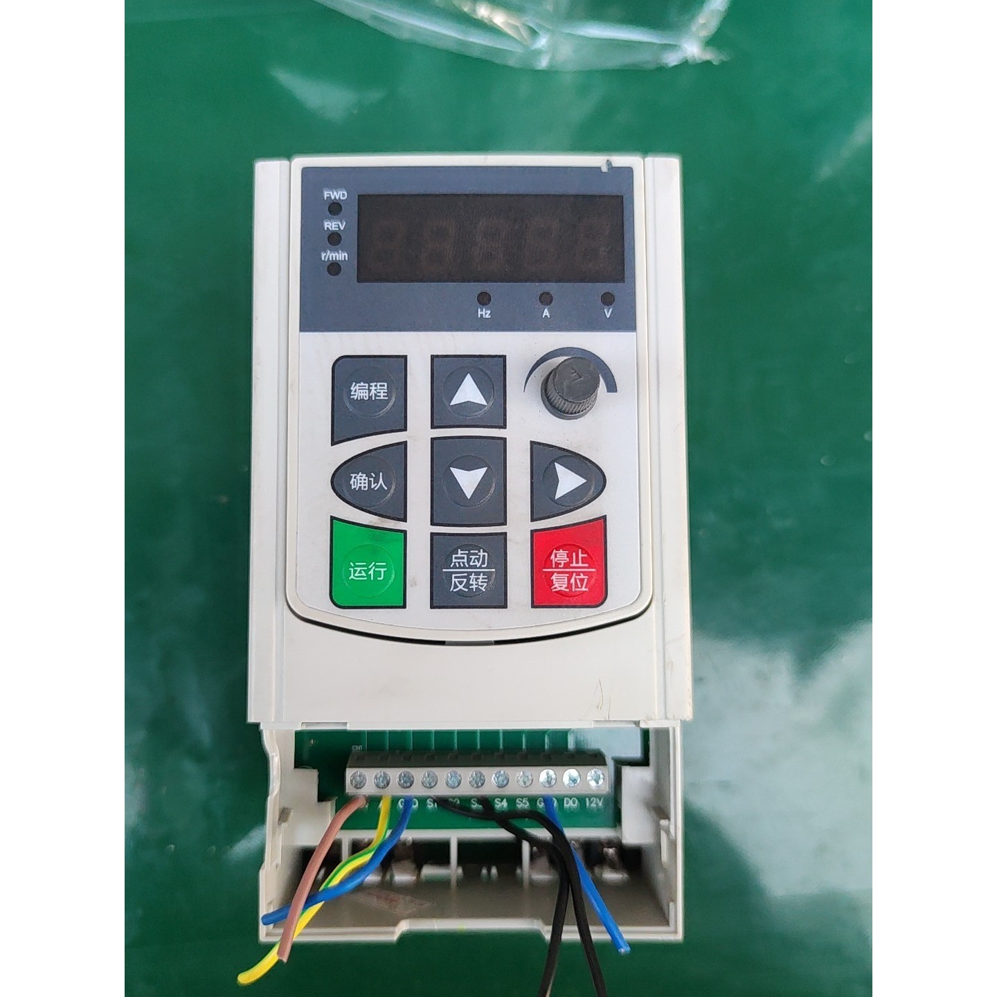 台力变频器UH型-00R7G1  0.75kw220V,缺一