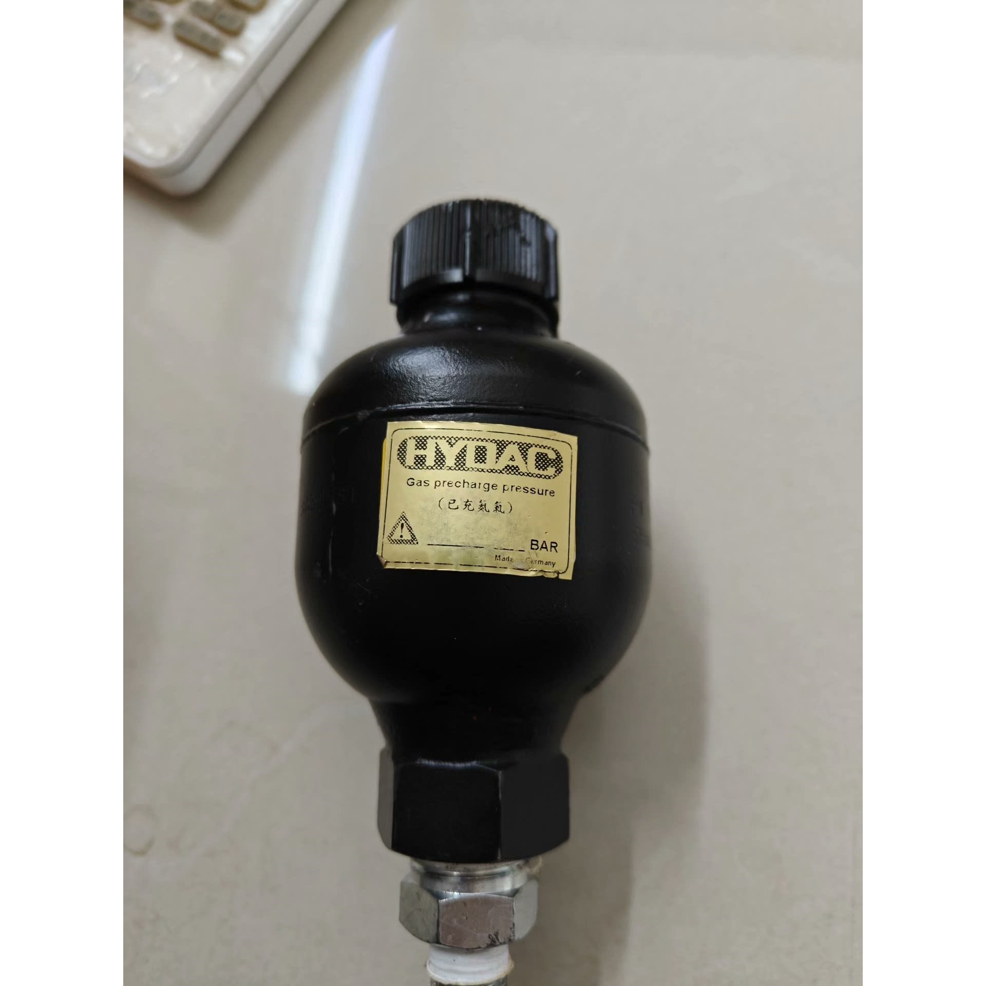 台湾明纬HDR-15-5导轨式开关电源,5V输出2.4A,输