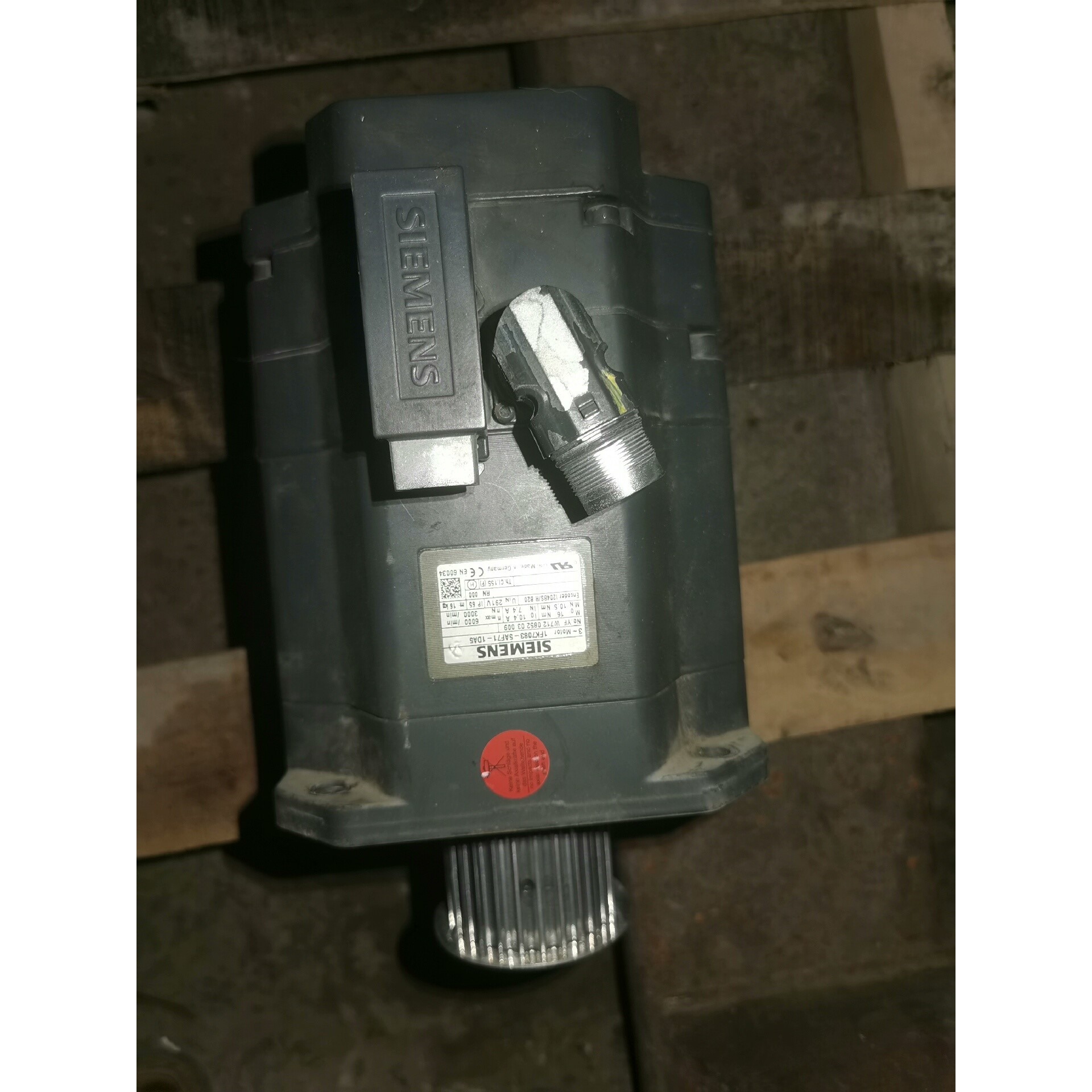 伺服电机1FK7083-5AF71-1DA5,实物拍摄