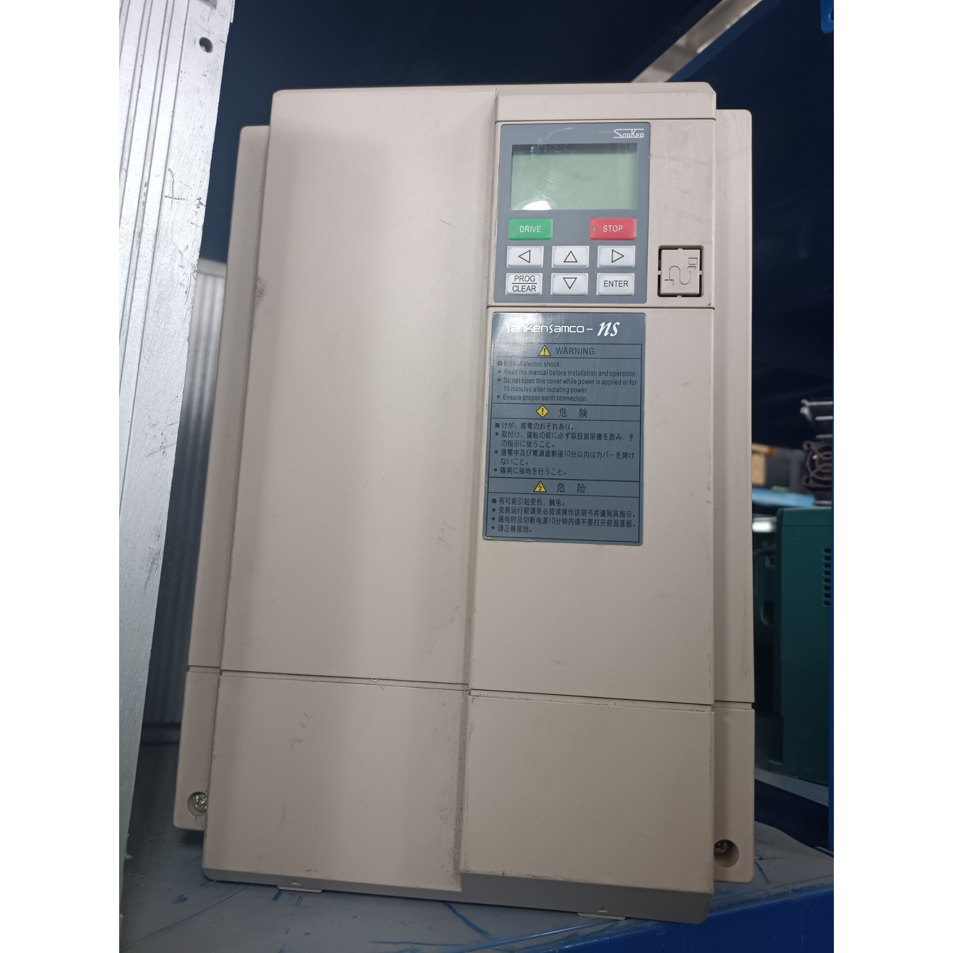 三垦变频器NS-4A046-B 22KW 380V 三相变频