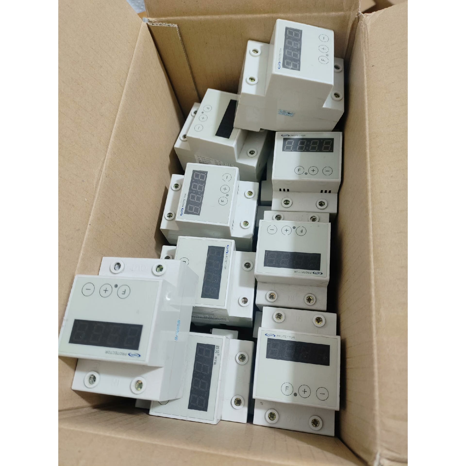 益民电器保护器EM-001AH280,自复式过欠电压保护器,
