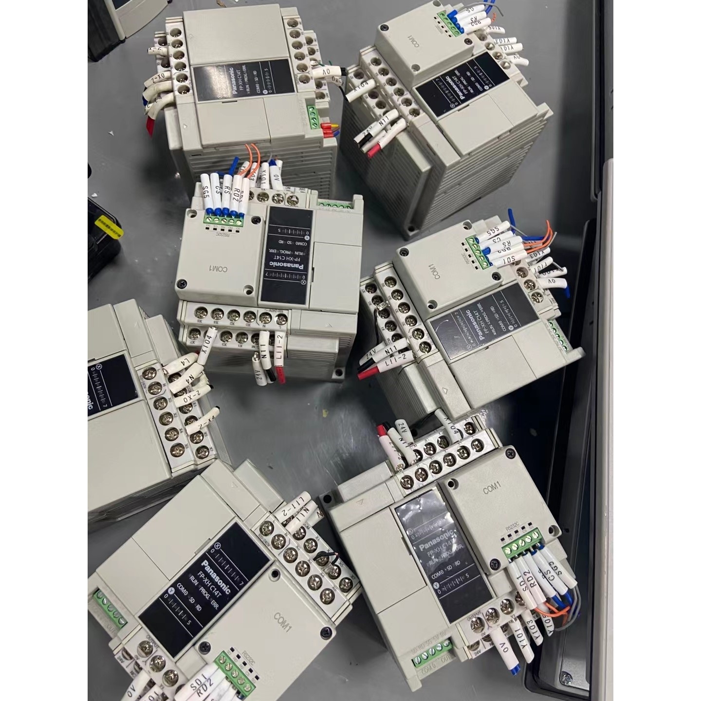 二手plc afpxhc14t现货20台充新出售