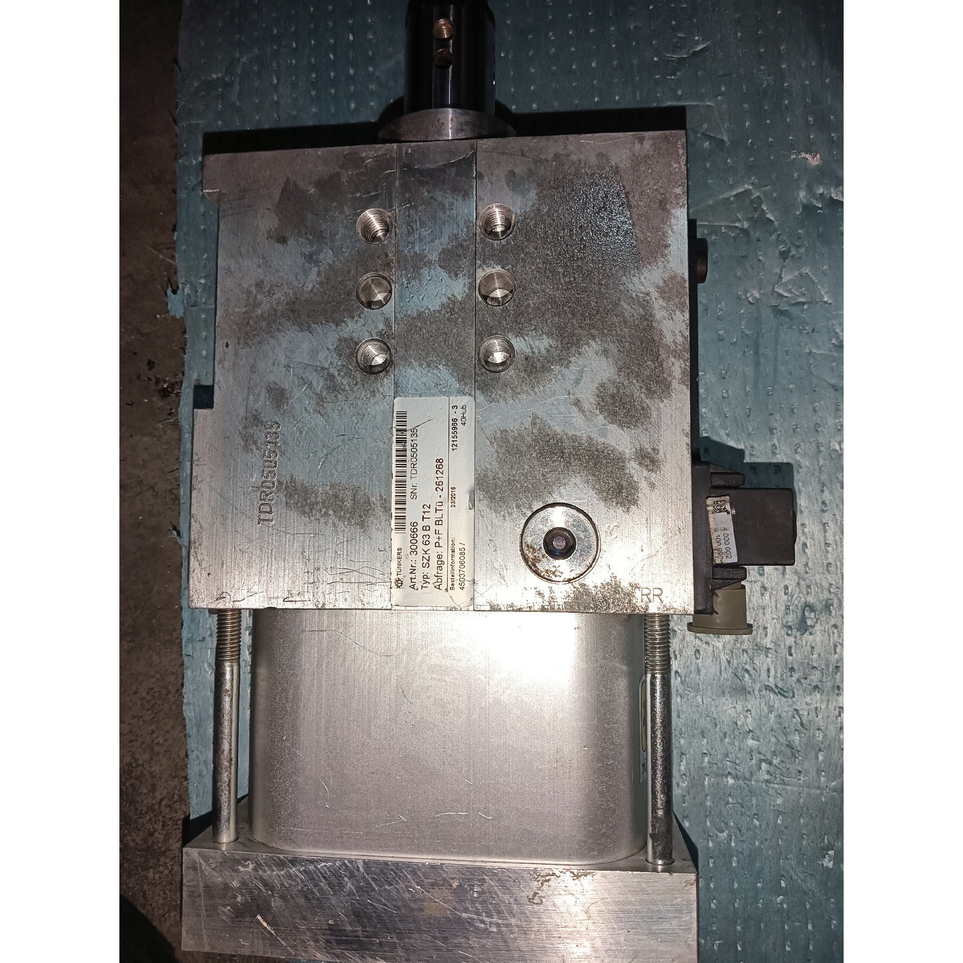 拆机TUNKERS气缸SZK 40 B T12 300508