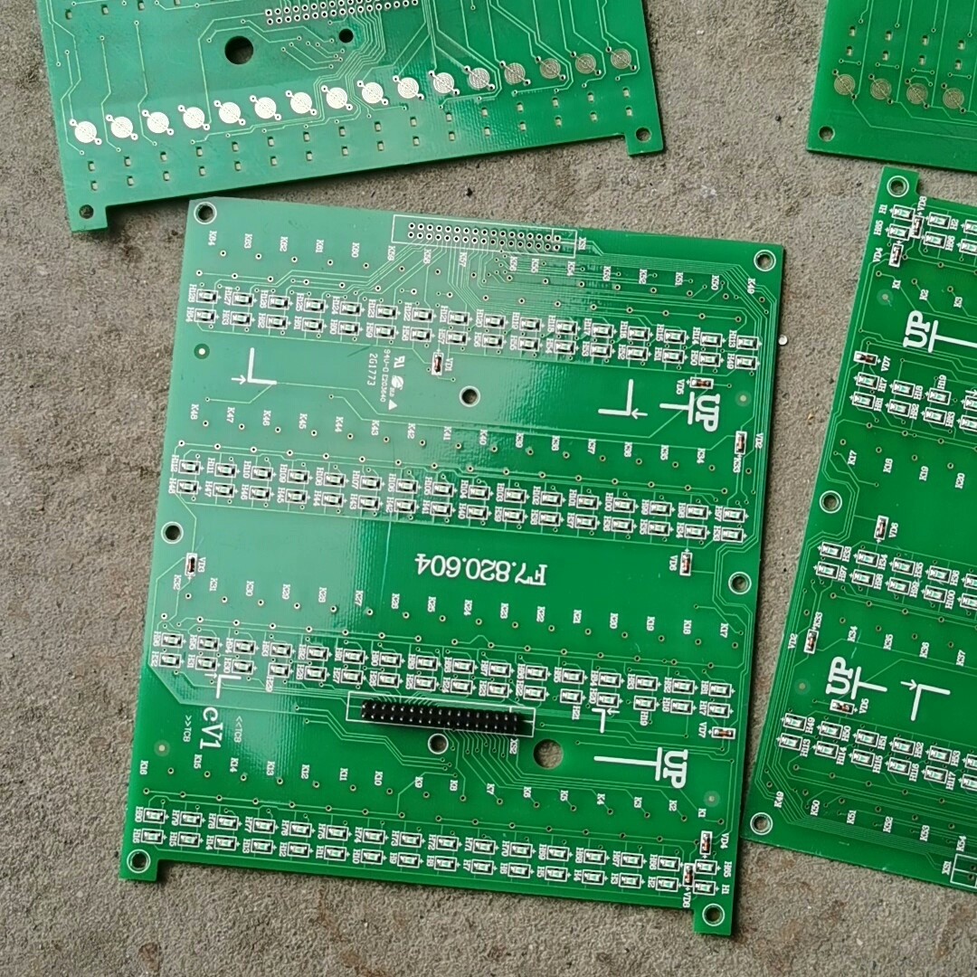 MC34114P UPC1018C  SG6105D  D4