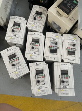 9成新台达M变频器VFD007M21A VFD015M21A