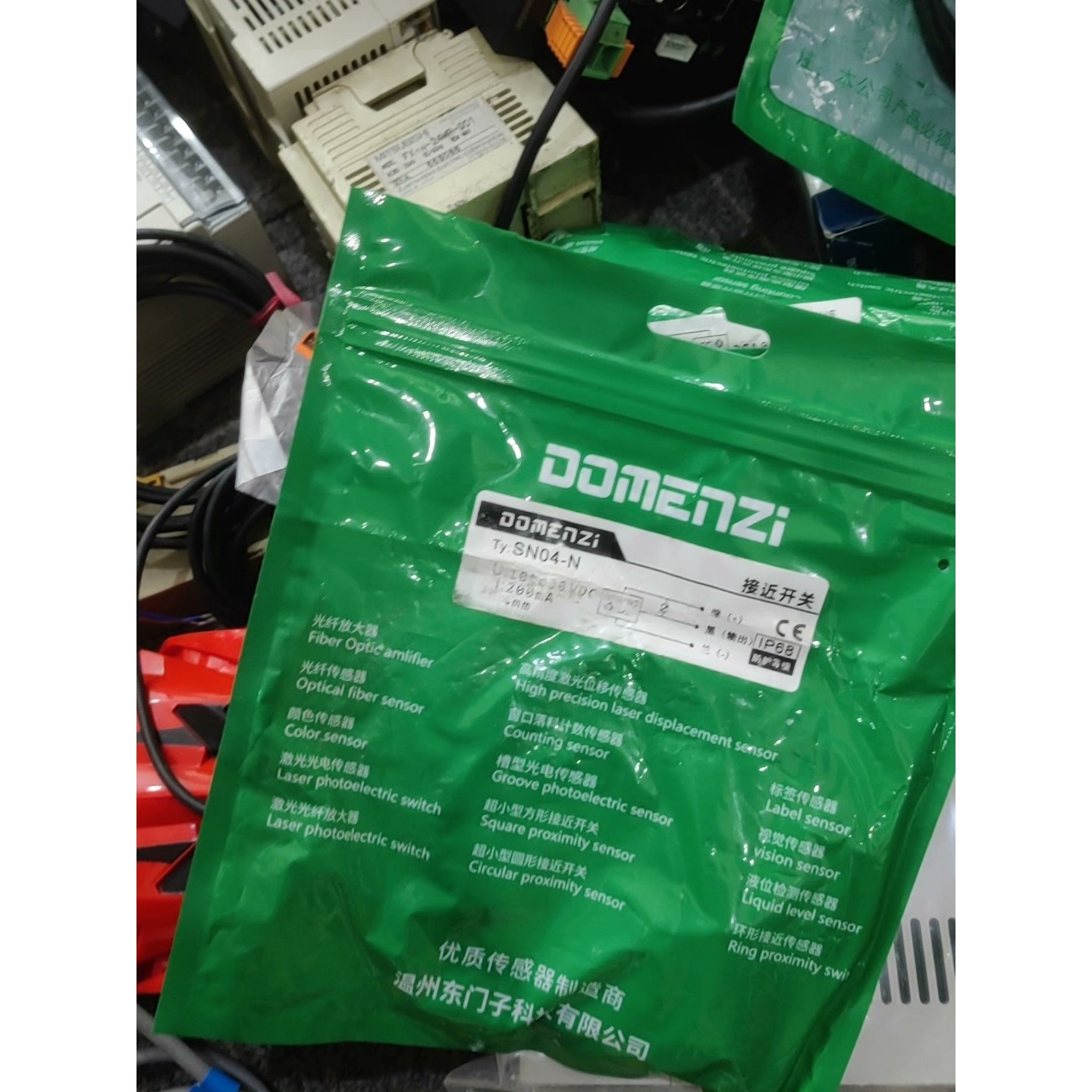 全新 Domenzi 接近开关 SN04-N