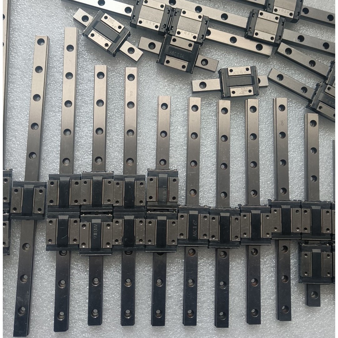 日本THK RSH12ZM,有保持带,不容易掉钢球,安装和上