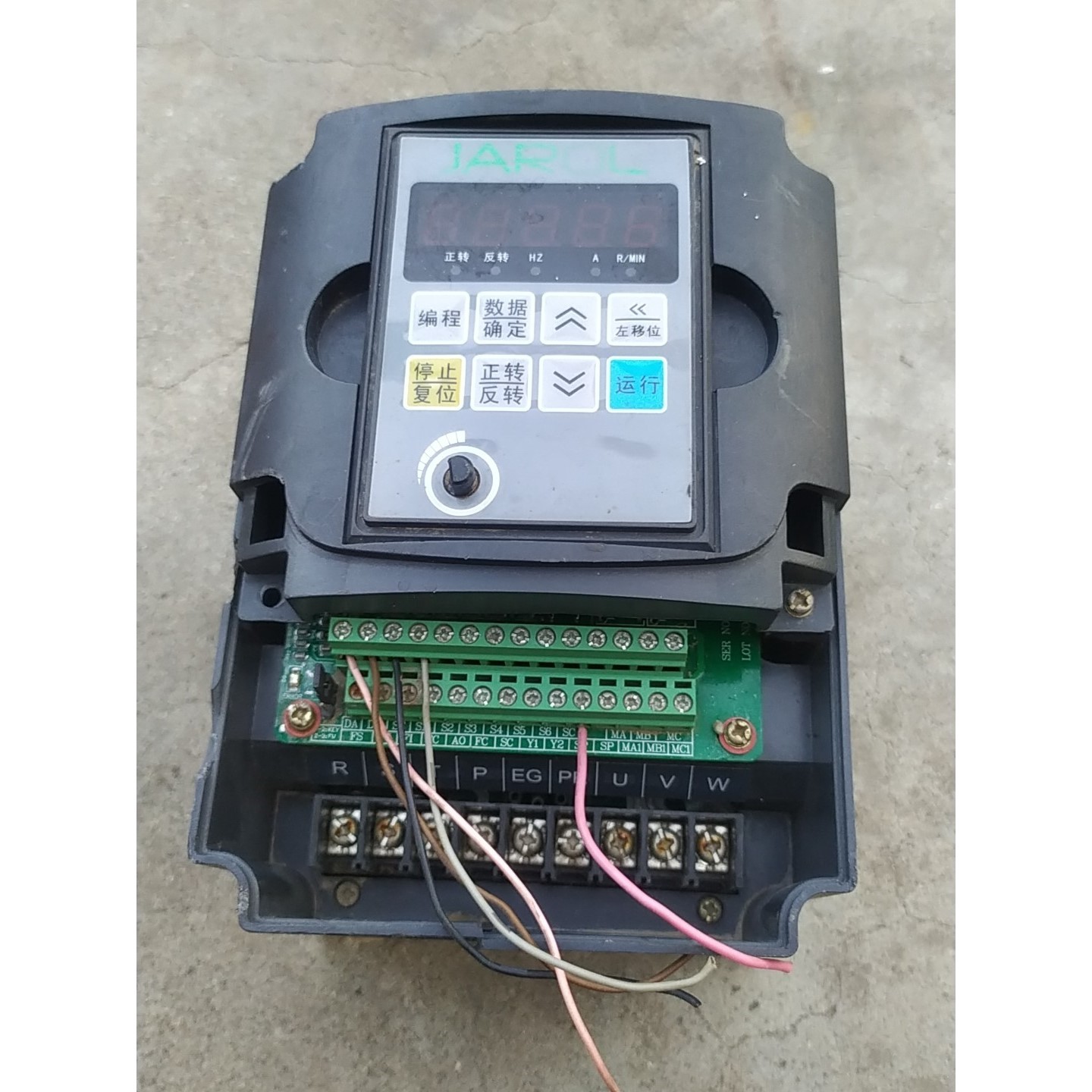 佳乐JR7110变频器,1.5千瓦,测试功能正常便宜出.