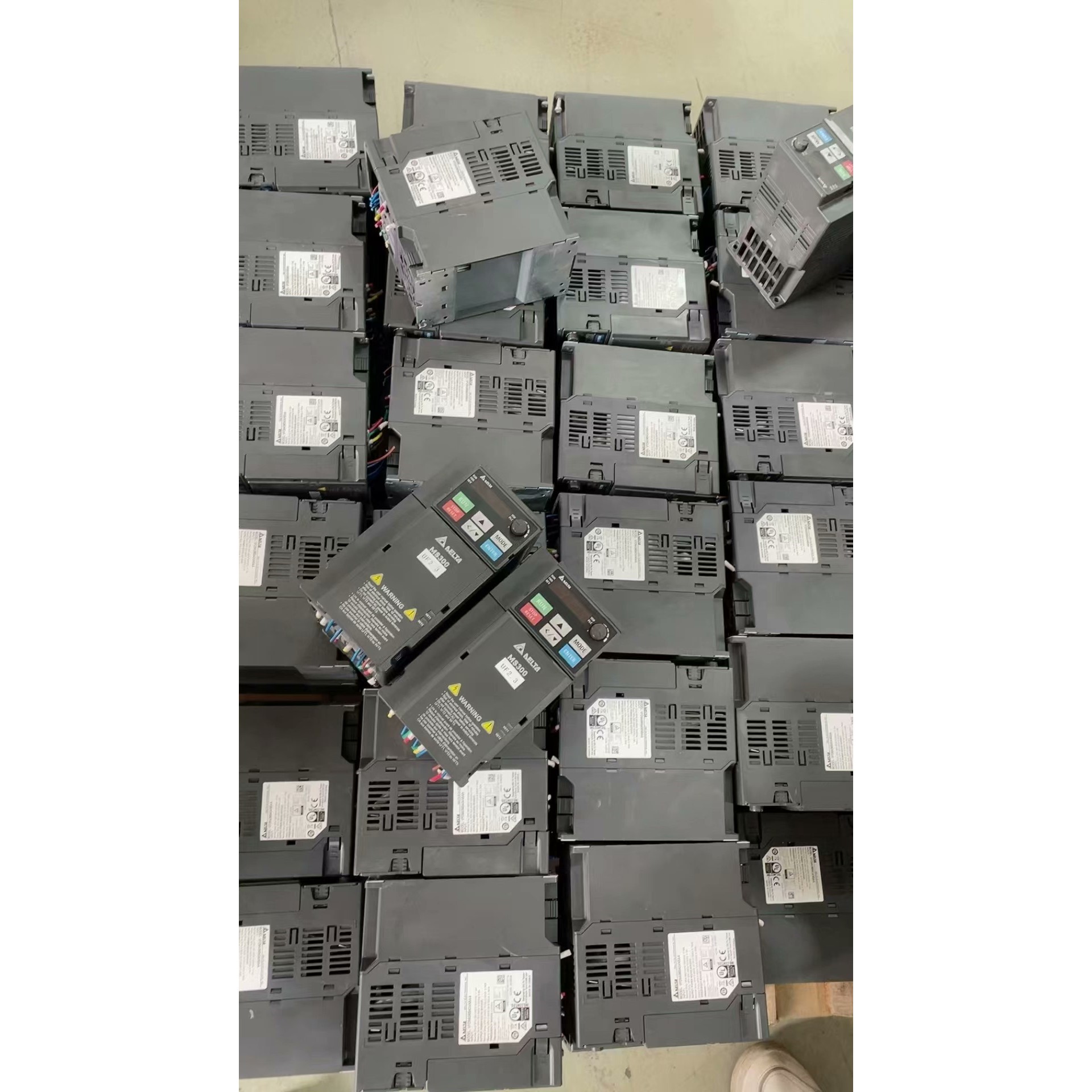 台达3.7KW变频器VFD9A0MS43ANSAA,二手拆机