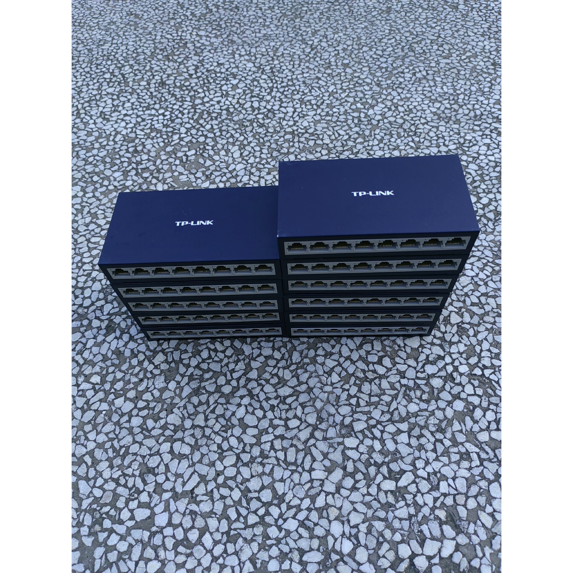 TP-LINKTL- SF1008D 8口百兆交换机 有11