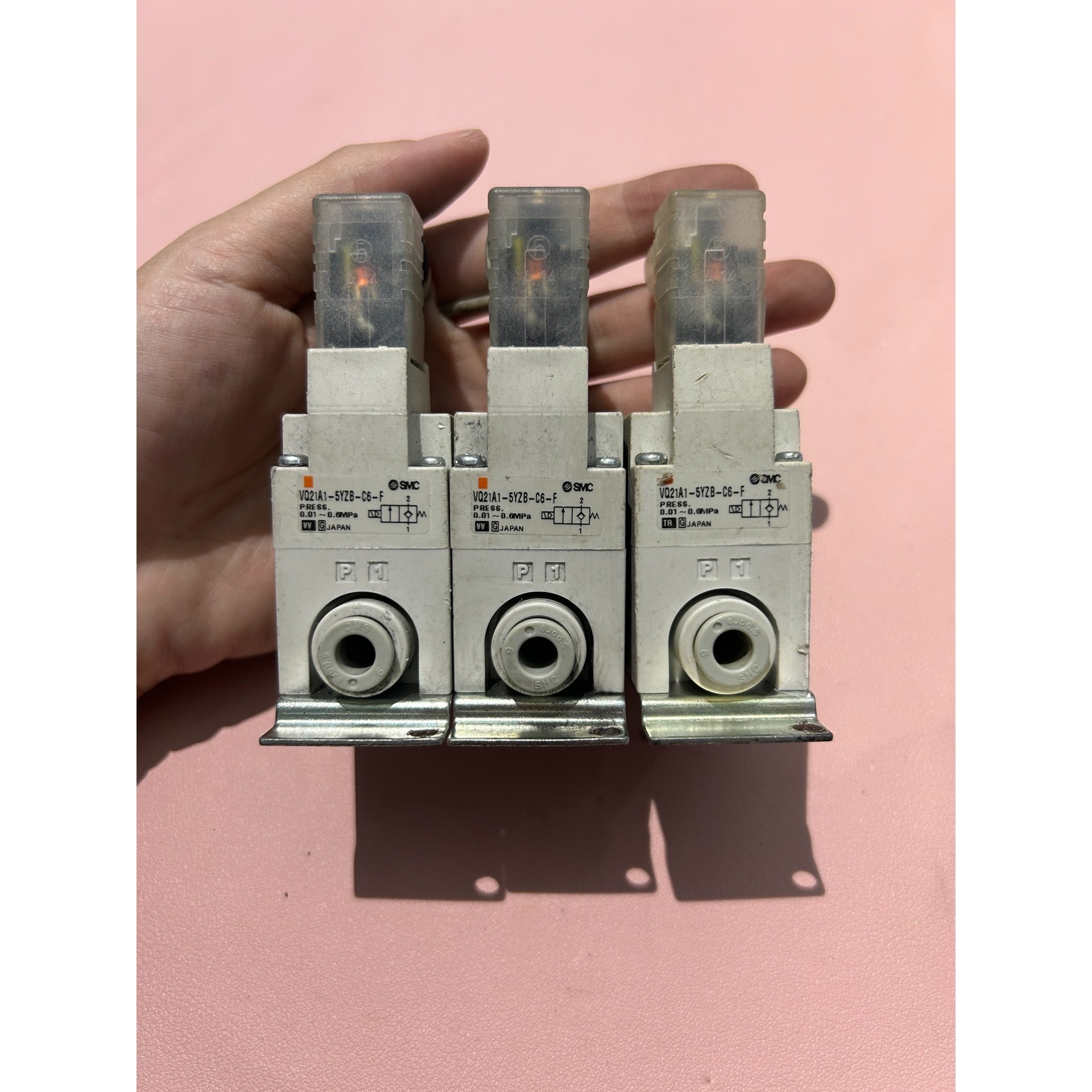 SMV电磁阀,型号:VQ21A1-5Y-C6-F,原装拆机,