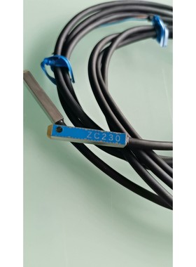 小金井磁性开关ZC230,黑色线身,带蓝色扎带固定,线材