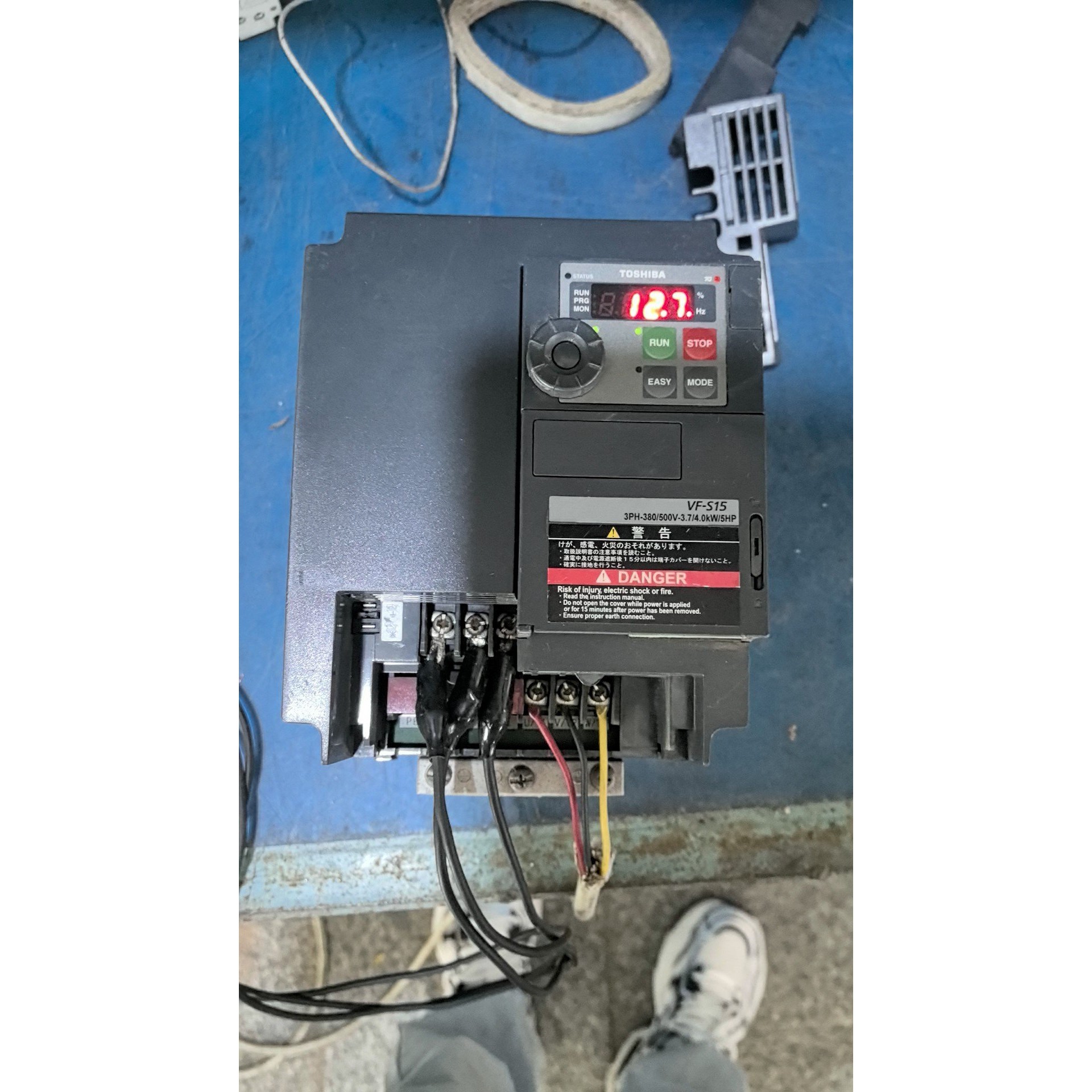 变频器VFS15-4037PL-W,3.7KW,原装拆机