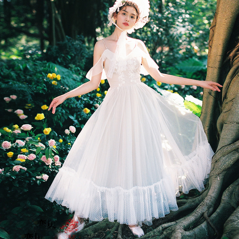 2019韩版外景森林系吊带露背礼服婚纱新款影楼主题服装摄影写真仙|ruв категории Женская одежда, Cвадебные платья, свадебное платье - от Buy2taobao.com для оказания профессиональной услуги покупки агента Taobao