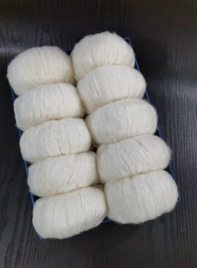 云朵喷毛纱花式乳白色手工编织毛衣diy毛线粗亲肤柔软棒针毛线团