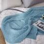 Chăn màu đơn giản mùa hè len đan chăn sofa giải trí chăn nap chăn đôi giường đơn ăn trưa nghỉ chân che trống - Ném / Chăn chăn lông siêu nhẹ