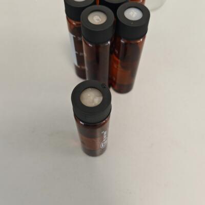 40mL螺纹口样品储存瓶40毫升样品瓶棕色 VAAP-340024E-2895A-100