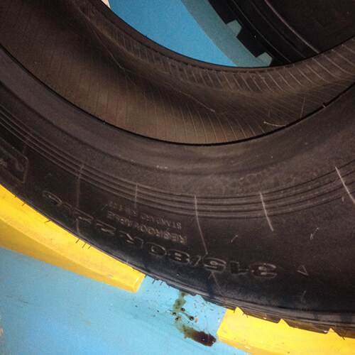 3线1/80R522.5厂家出口质量工程载重轮胎子午胎379价廉