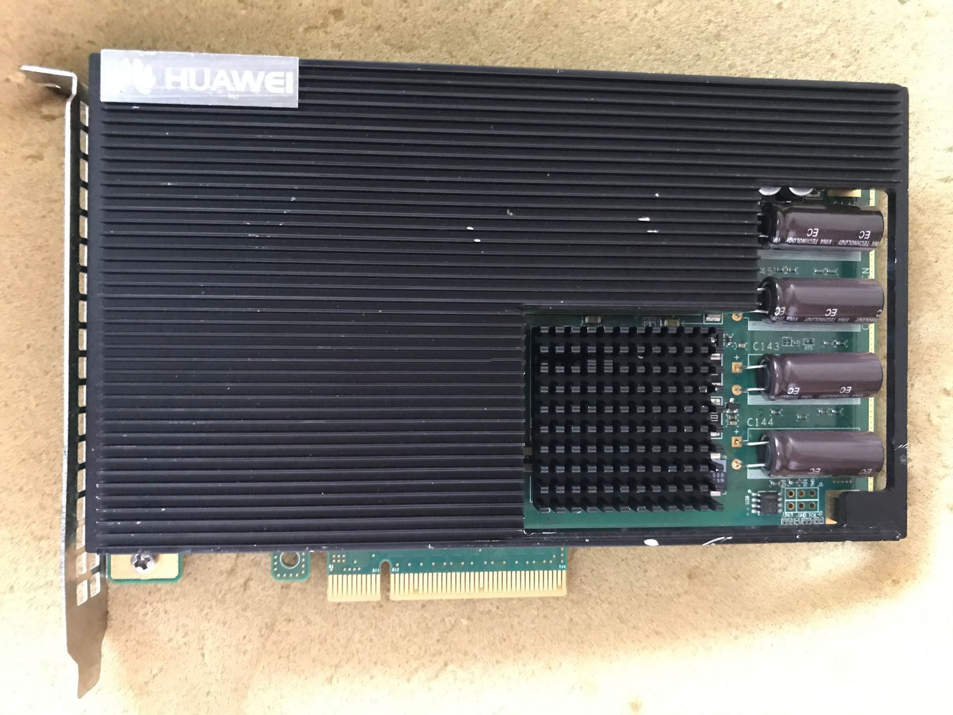 华为/huawei es3000 030pxs cn21edbcl 1.2t ssd固态加速卡 坏卡