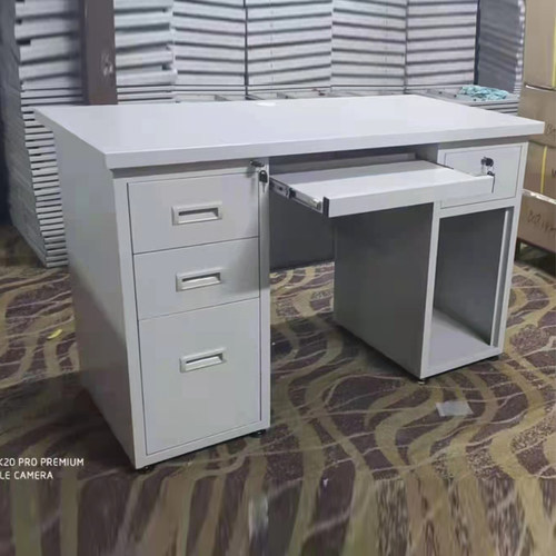 出口高品质钢质办公桌组装台式电脑桌1.2米职员铁皮桌1.4米员工桌