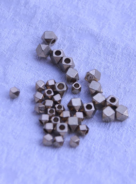 黄铜菱形切面珠批角散珠3/4mm原铜金色多边圆珠子项链手链配件diy