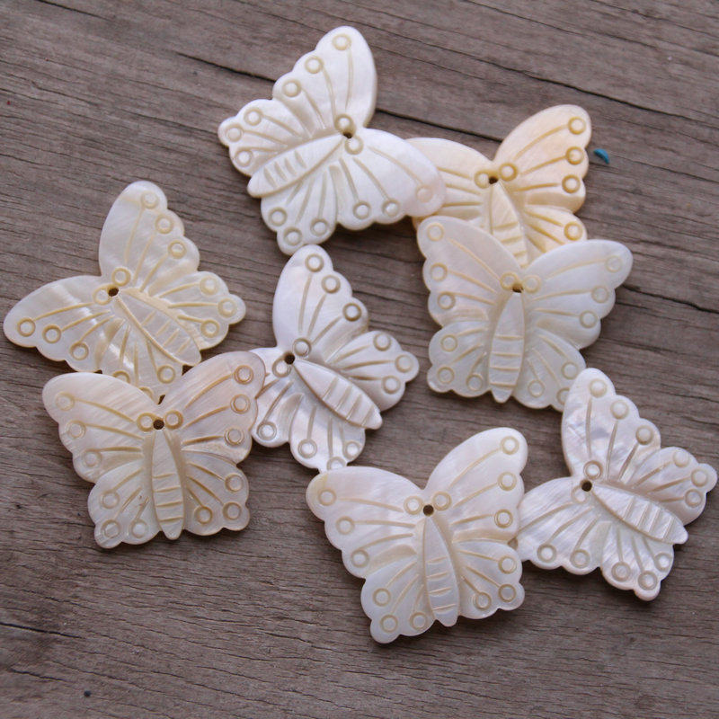 天然贝壳蝴蝶吊坠 淡水贝雕刻发簪耳饰项链装饰 diy手作配件材料