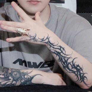 草本果汁铁荆棘纹身贴纸Capper张砚拙手臂同款防水持久仿真花臂男
