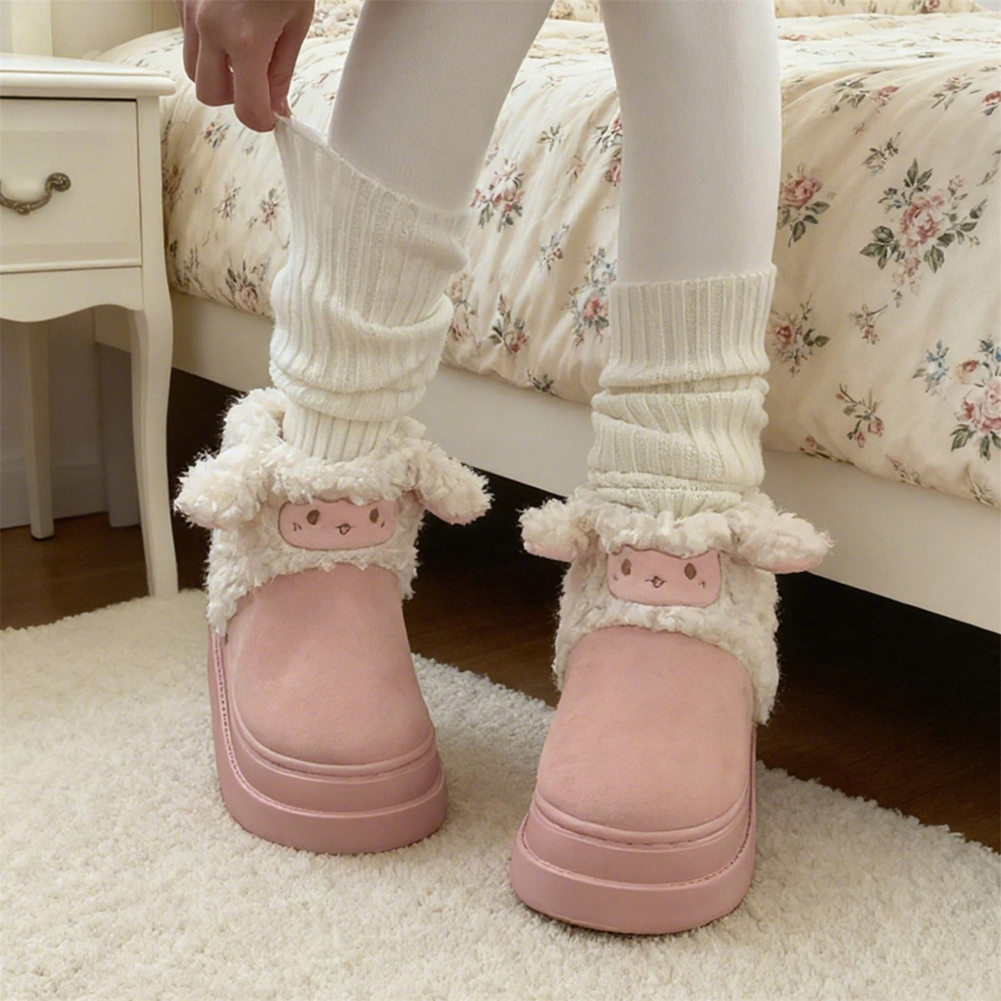 冬季时尚户外厚底雪地靴新款软萌卷毛小羊防滑保暖女士少女心棉靴,女鞋,时尚雪地靴,淘宝优惠券,粉丝福利购,淘宝优惠卷