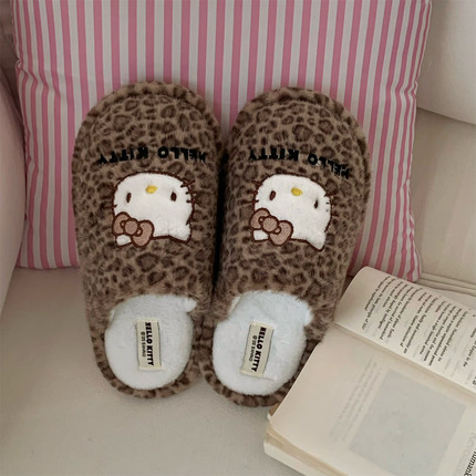 正版HelloKitty豹纹防滑棉拖鞋高级感女冬舒适ins可爱居家毛毛鞋
