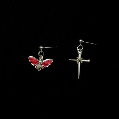 Vintage古着 Moth skeleton耳饰