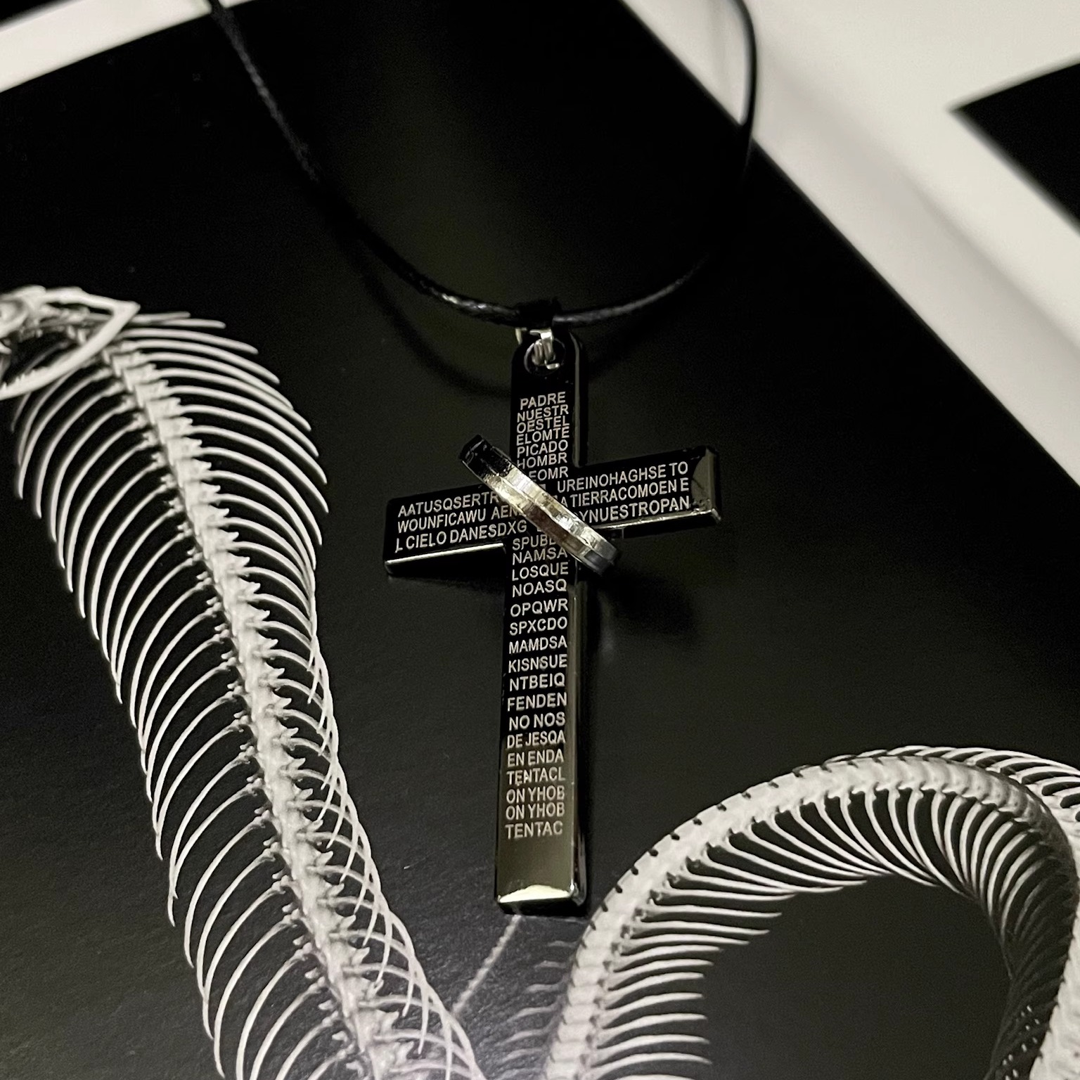 Vintage古着 Cross shackles项链