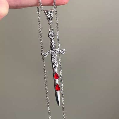 Vintage古着 Red zircon sword项链
