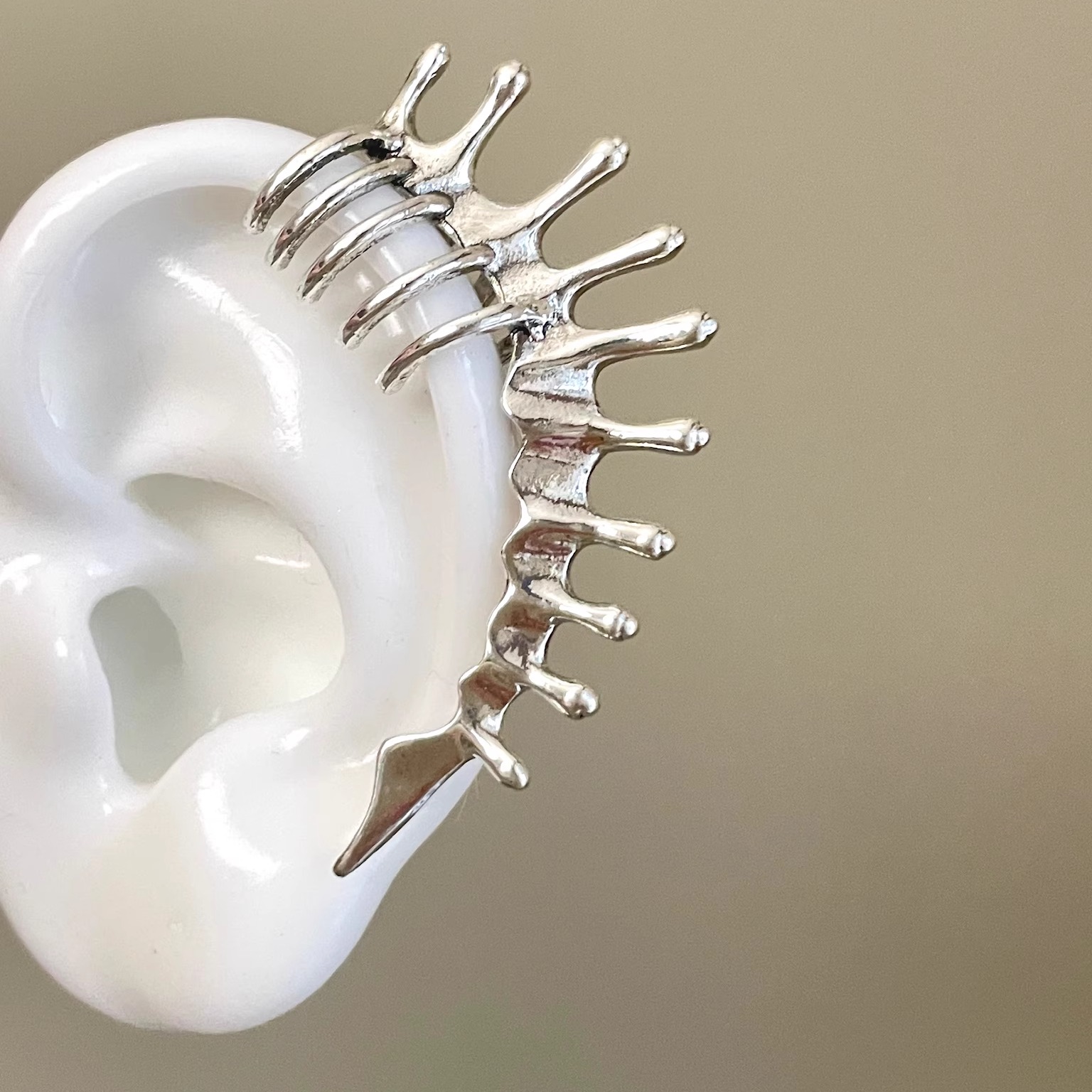 Vintage古着 Profound Spine耳挂