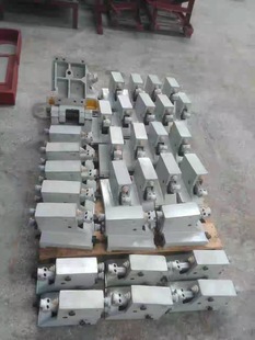 上海1432/1332外圆磨床跟刀架开式中心架，上海原厂件工作台宽215