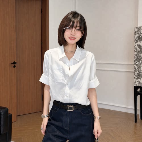大码女装设计感Polo领白色短袖衬衫女夏胖mm宽松显瘦高级气质上衣