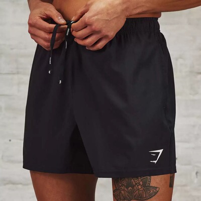 现货新款GYMSHARK Arrival 5′男子运动休闲速干弹性小标短裤J3